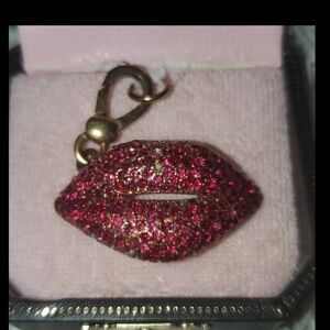 💋💋Juicy Couture Red Glitter Lip Charm